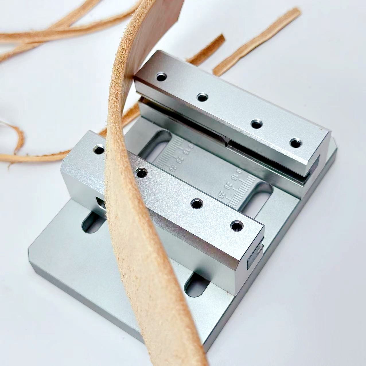 Leatherwork Belt - Maszyna do przycinania krawędzi pasków, półokrągły